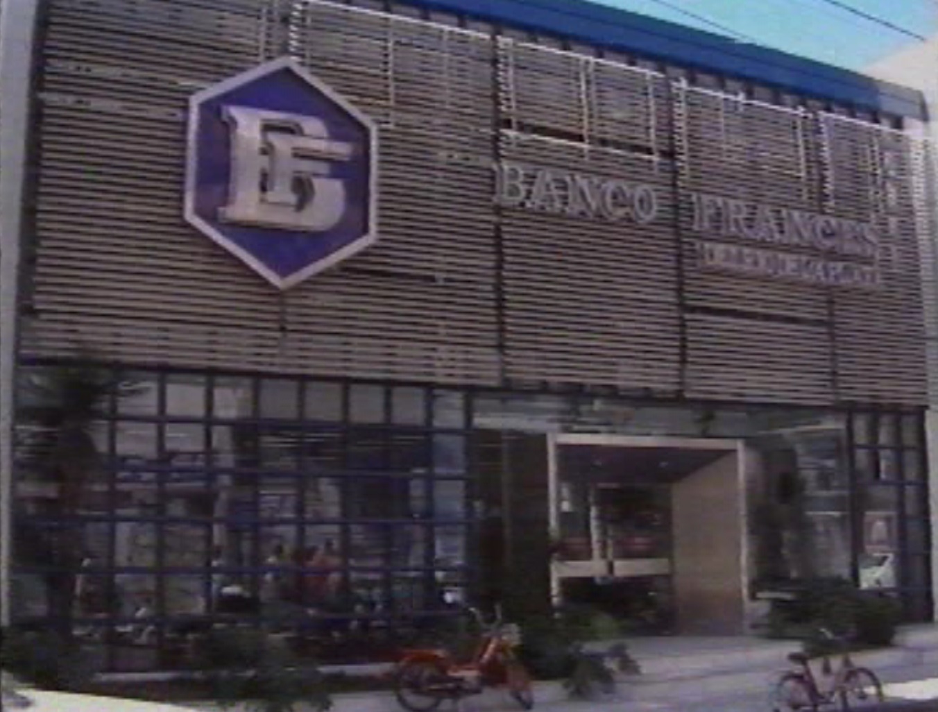 publicidad banco frances