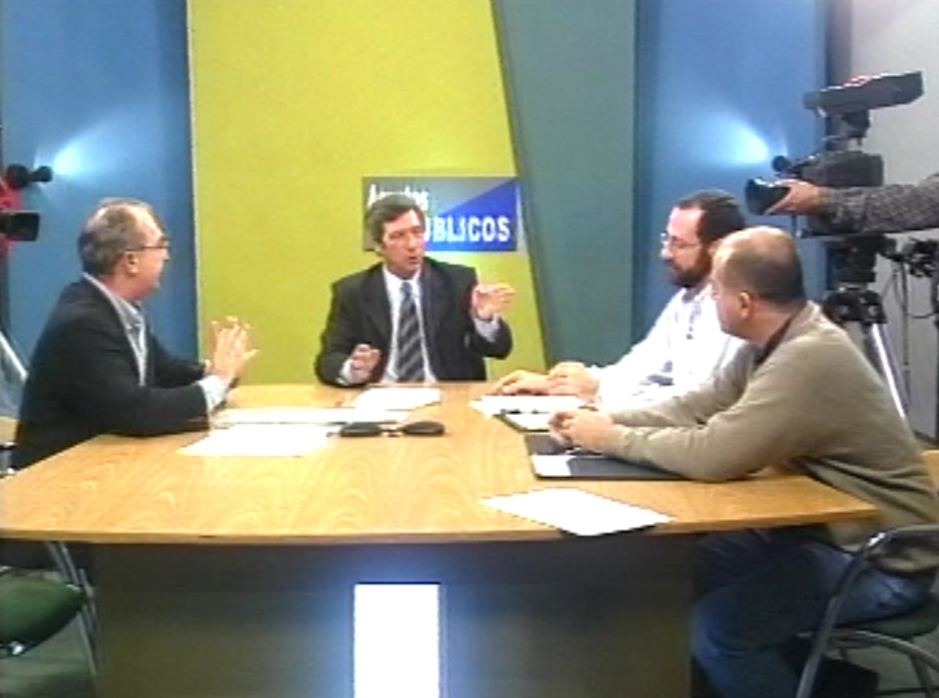 debate009900
