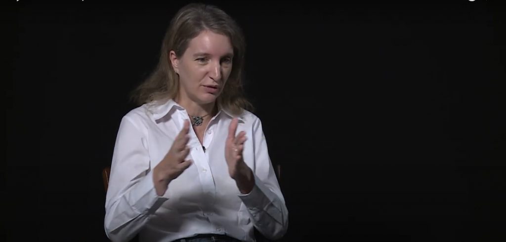 María Valeria Berros , abogada y especialista en Derecho Ambiental. La incorporación del medio ambiente en la Constitución Provincial.